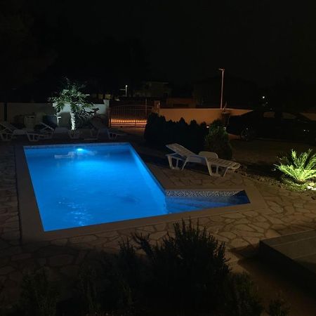 Villa Santa Barbara ヴーシ エクステリア 写真