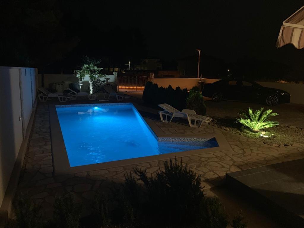 Villa Santa Barbara ヴーシ エクステリア 写真